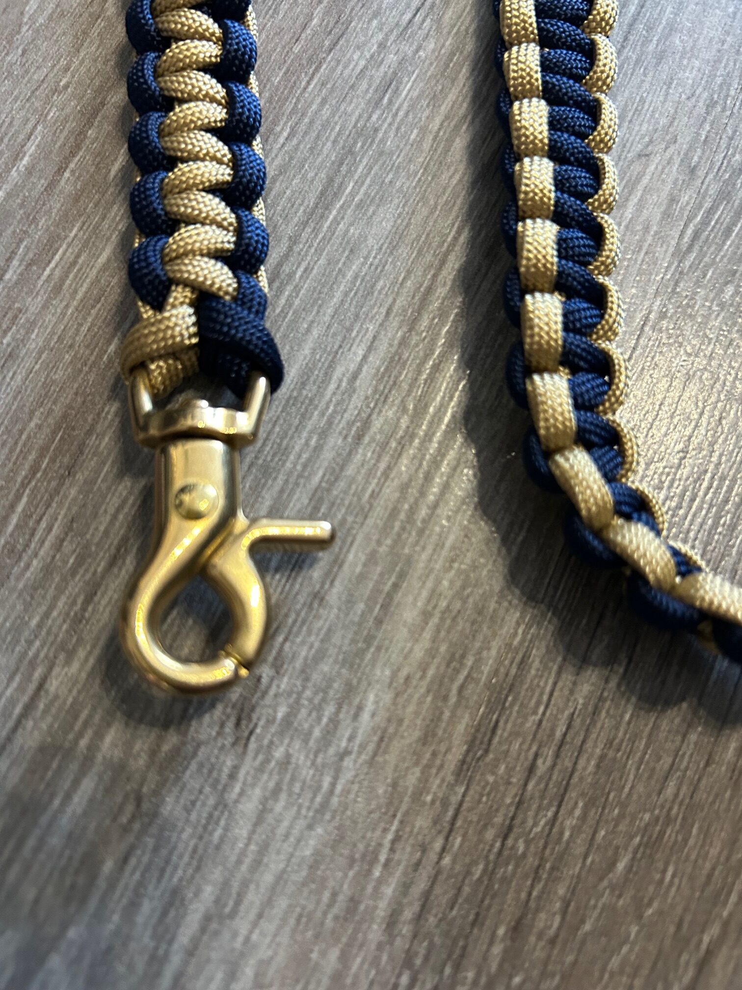 Luxury Cobra Leash – Royal Navy & Gold - Image 5